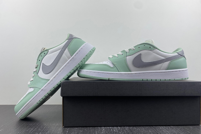Nike Air Jordan1 Low OG AJ1  CZ0790-100