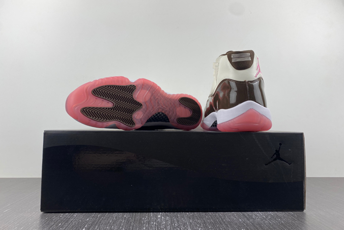 Air Jordan 11 CT8012-126