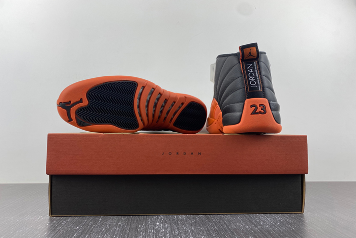 Air Jordan 12 WMNS “Brilliant Orange”  FD9101-081