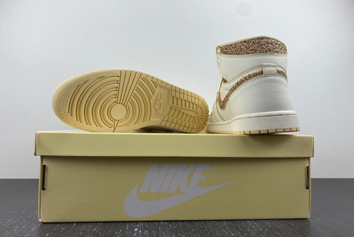 Air Jordan 1 High OG “Vibrations of Naija”  FD8631-100