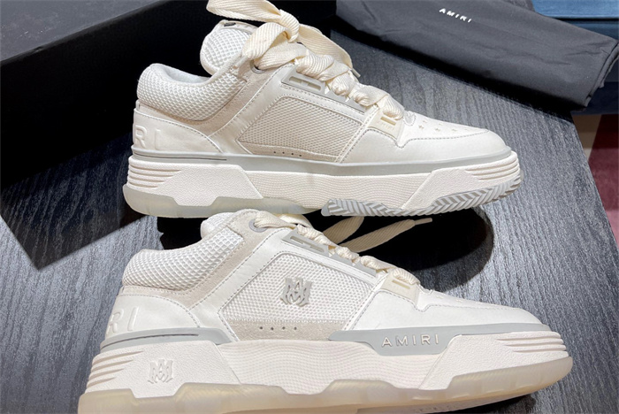 AMR-9 009 white (to be customized 5-7 days)