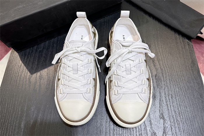 AMR -AB005 Skel Top Low White brown (to be customized 5-7 days)