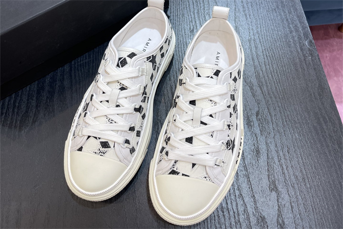 AMR - AB014 Skel Top Low White black diamond (to be customized 5-7 days)