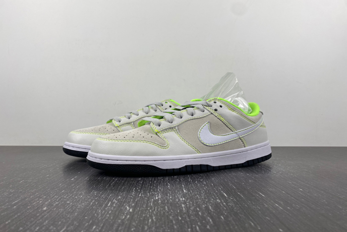 Dunk Low Oregon PE “Ducks of a Feather”  FQ7260-001