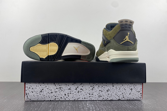 Air Jordan 4 Craft “Medium Olive”  FB9927-200