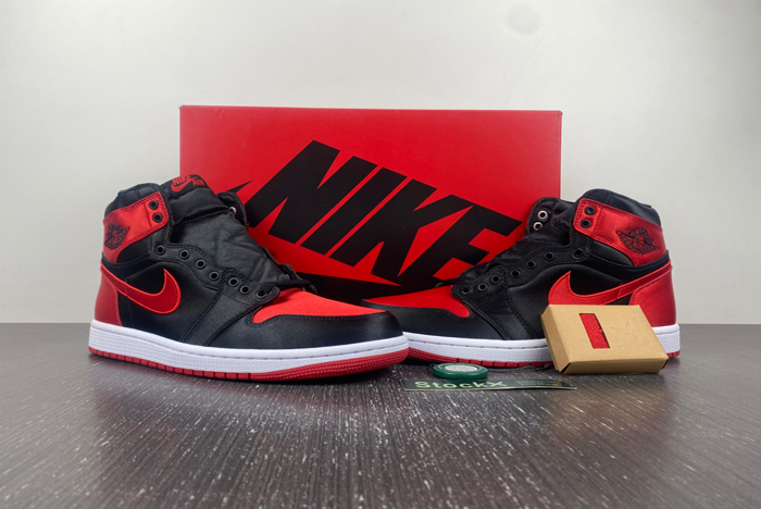 Air Jordan 1 High OG WMNS “Satin Bred”  FD4810-061