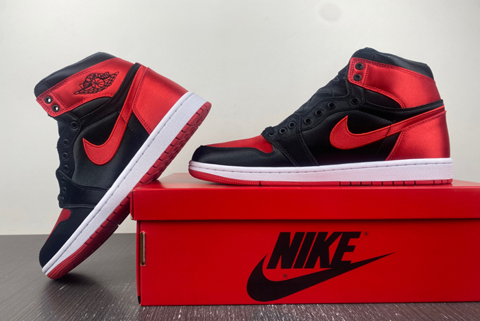 Air Jordan 1 High OG WMNS “Satin Bred”  FD4810-061