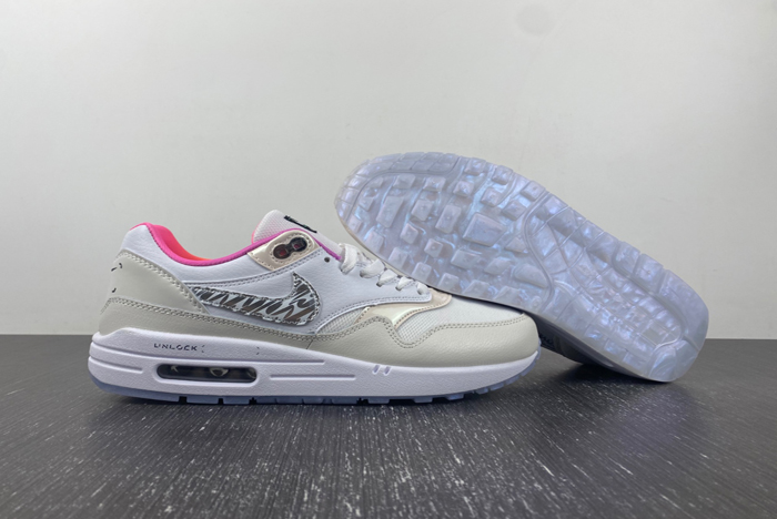 Nike Air Max 1 Unlock Your Space  FN0608-101