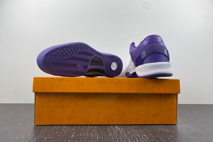 Nike Kobe 8 Protro “White Court Purple  FQ3549-100