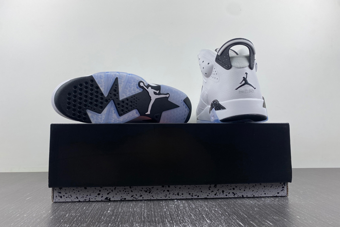 Air Jordan 6 “Reverse Oreo”  CT8529-112