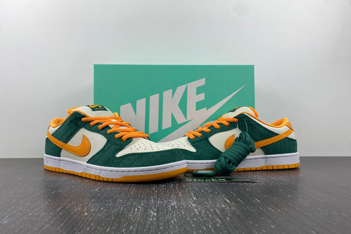 5K1 Nike SB Dunk Low Pro  304292-383
