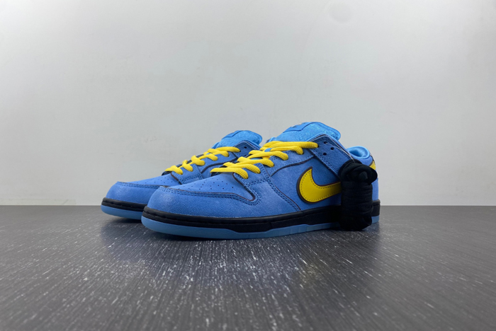 The Powerpuff Girls x Nike SB Dunk Low “Bubbles”  FZ8320-400
