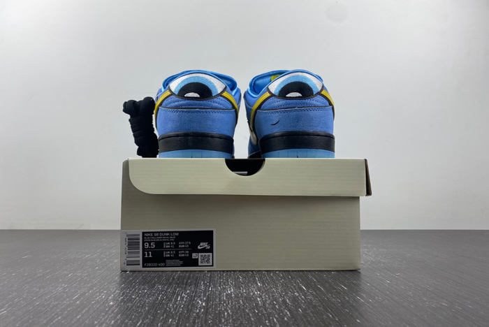 The Powerpuff Girls x Nike SB Dunk Low “Bubbles”  FZ8320-400