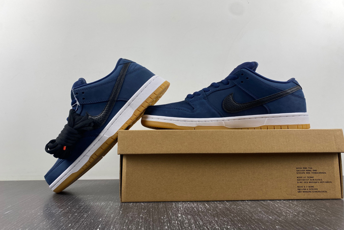 Nike SB Dunk Low Pro ISO  CW7463-401