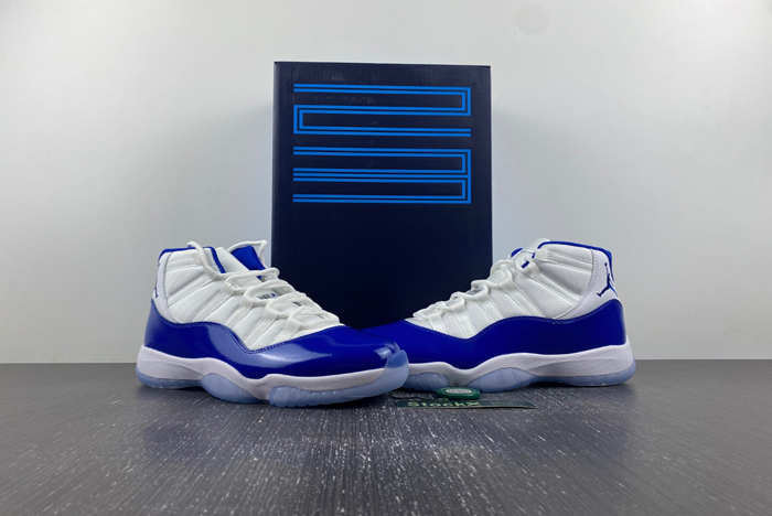 Air Jordan 11  CT8012-114
