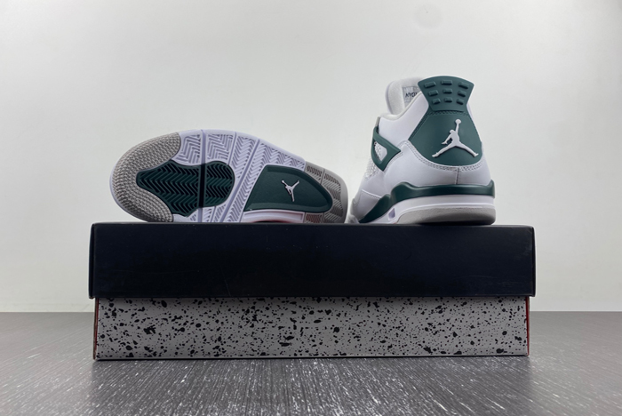 Air Jordan 4 “Oxidized Green”  FQ8138-103
