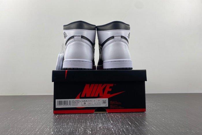 Air Jordan 1 High OG “Reverse Panda”  DZ5485-010
