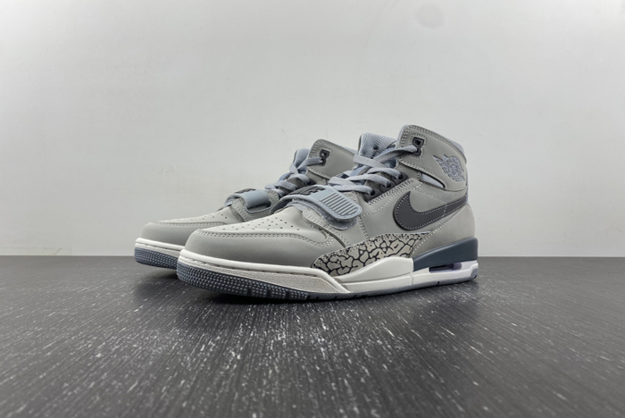 Air Jordan 3  AV3922-002