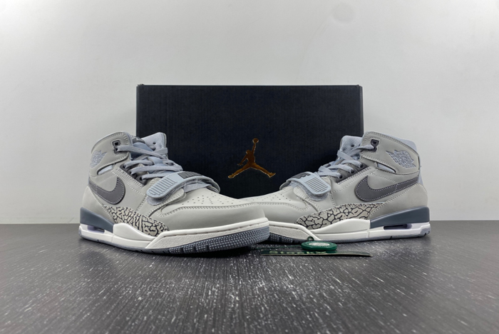 Air Jordan 3  AV3922-002