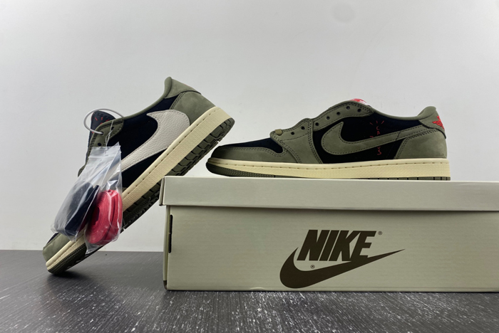 TS x AJ1 Travis Scott x Air Jordan 1 Low OG  DM7866-002