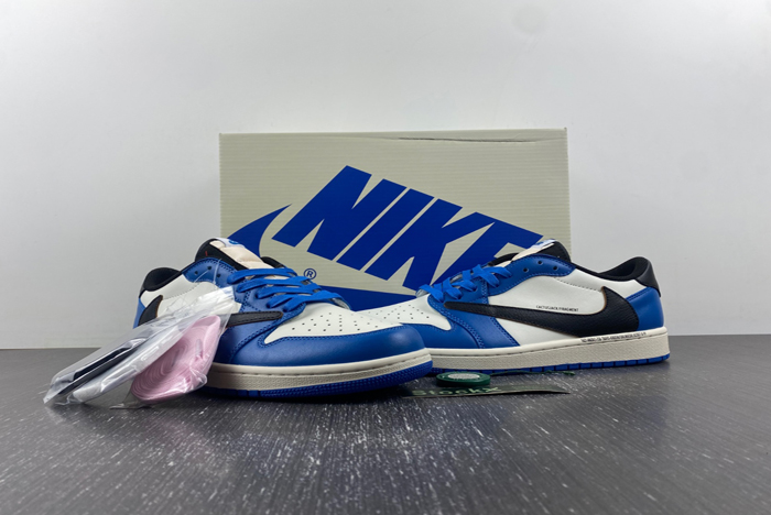 Travis Scott x Air Jordan 1  DM7866-888