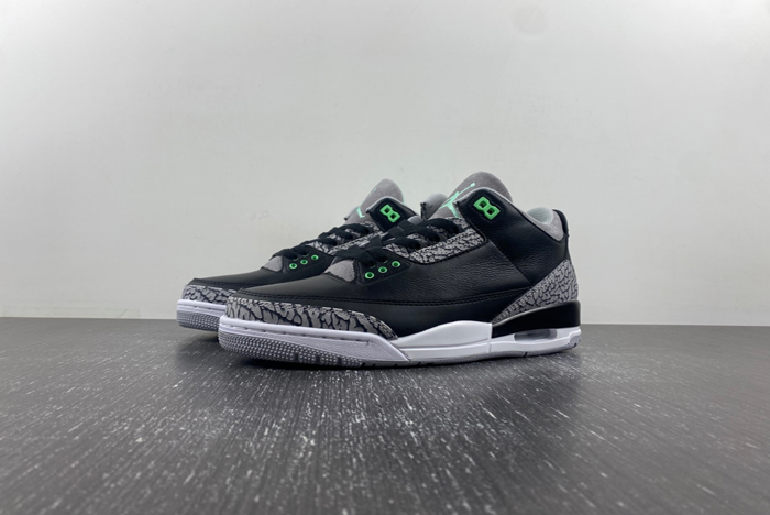 Air Jordan 3 “Green Glow”  CT8532-031