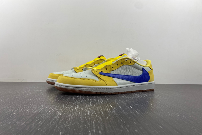 Travis Scott x Air Jordan 1  DZ4137-700