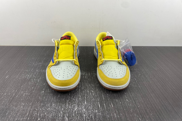 Travis Scott x Air Jordan 1  DZ4137-700