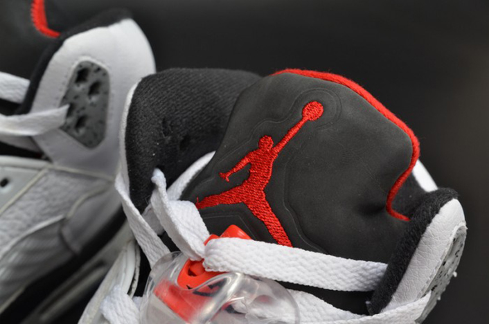 AIR JORDAN 5 RETRO