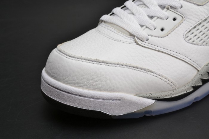 AIR JORDAN 5 RETRO