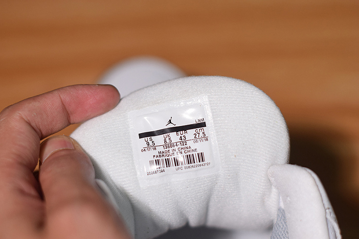 Air Jordan 3 Retro Mocha (2018) - 136064-122