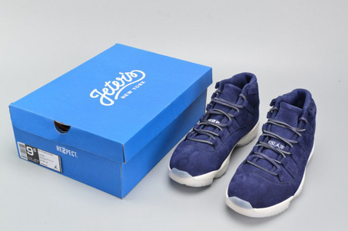 AIR JORDAN 11 RETRO DEREK JETER NAVY SUEDE 351792-147