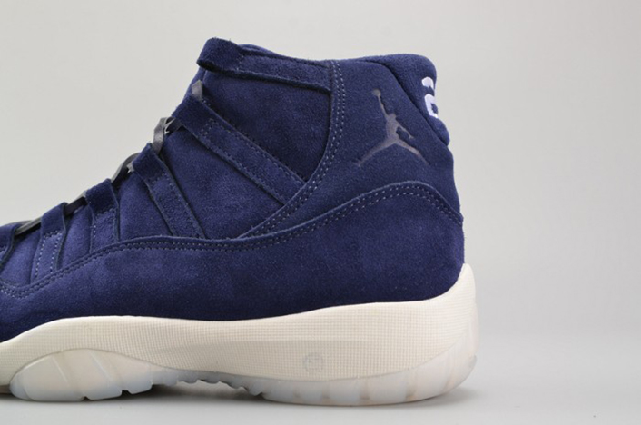 AIR JORDAN 11 RETRO DEREK JETER NAVY SUEDE 351792-147