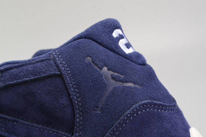 AIR JORDAN 11 RETRO DEREK JETER NAVY SUEDE 351792-147