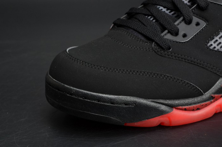 Air Jordan 5 Retro Low “Alternate 90” black/ red mens 819171-001