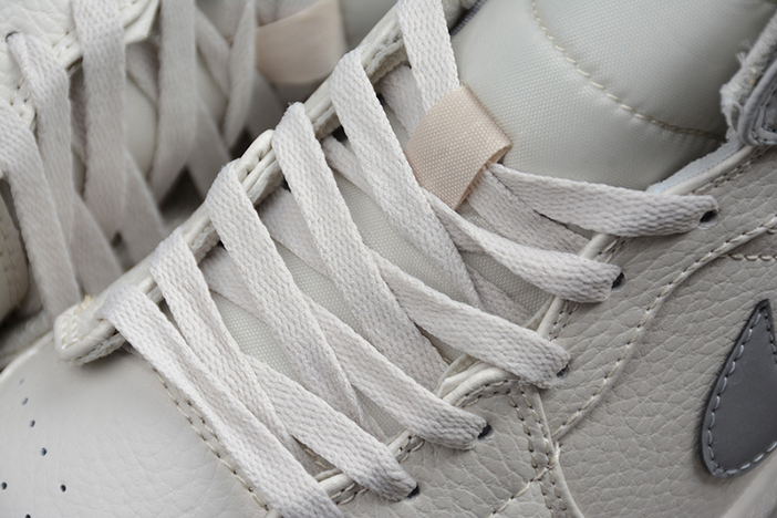 Air Jordan 1 Mid SE 