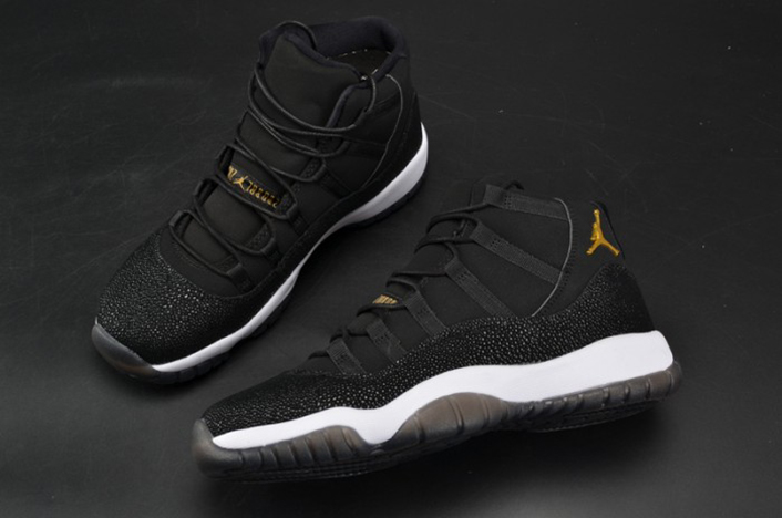 AIR JORDAN 11 RETRO PREM HC (GS) "HEIRESS" BLACK/ gold-white 852625-030