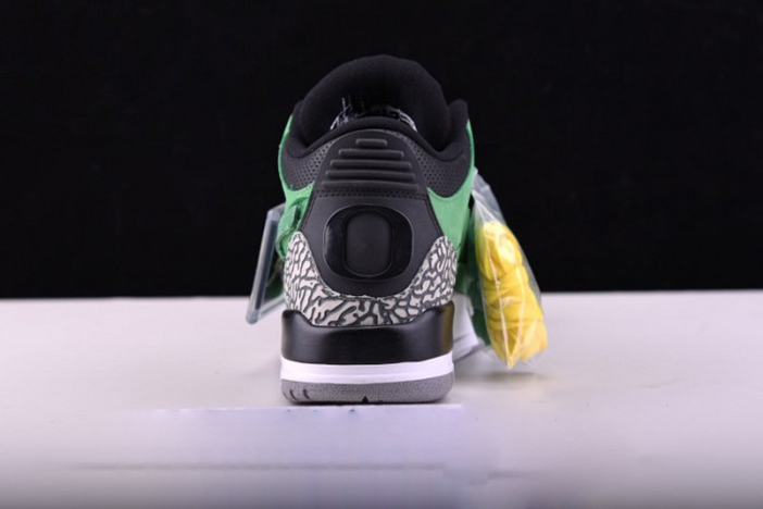 Air Jordan 3 Tinker
