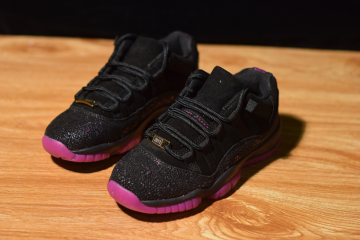 AIR JORDAN 11 RTR L THINK 16