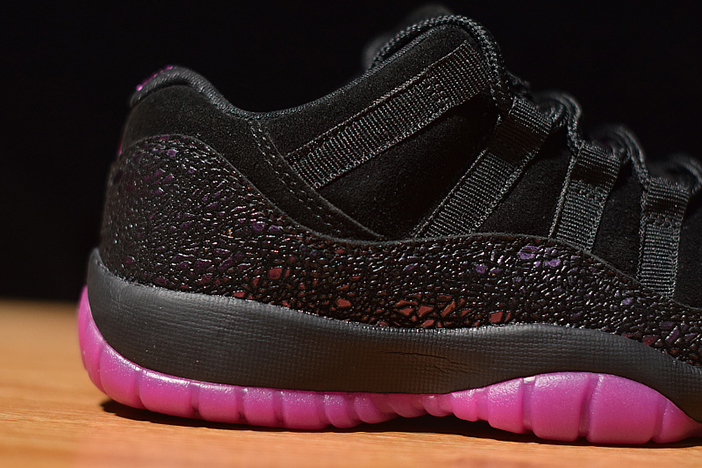 AIR JORDAN 11 RTR L THINK 16